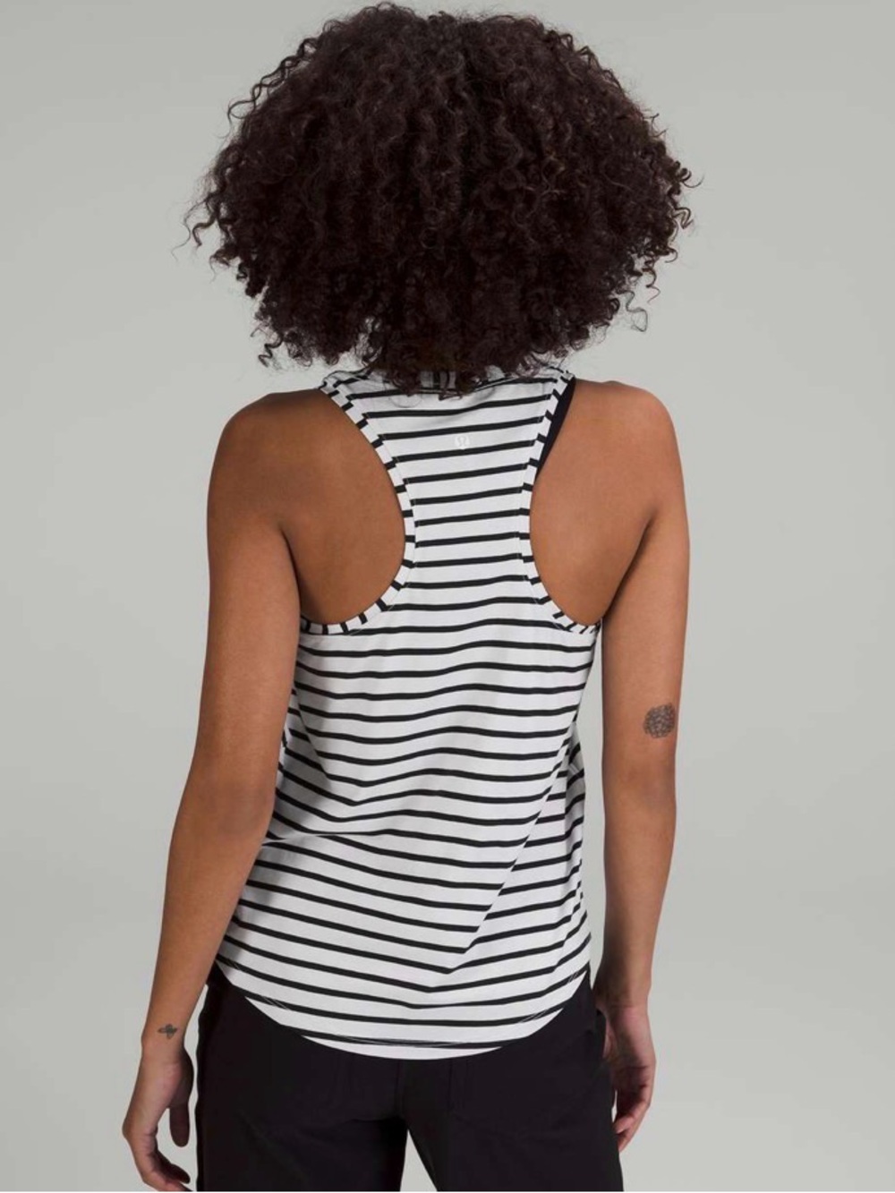 5/25$ Lululemon Love Tank Top
Yachtie Stripe White Black Size 6